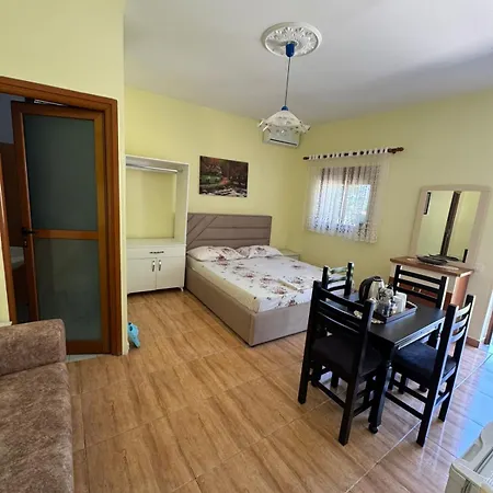 Mesaiz Apartment Vlore Exterior photo