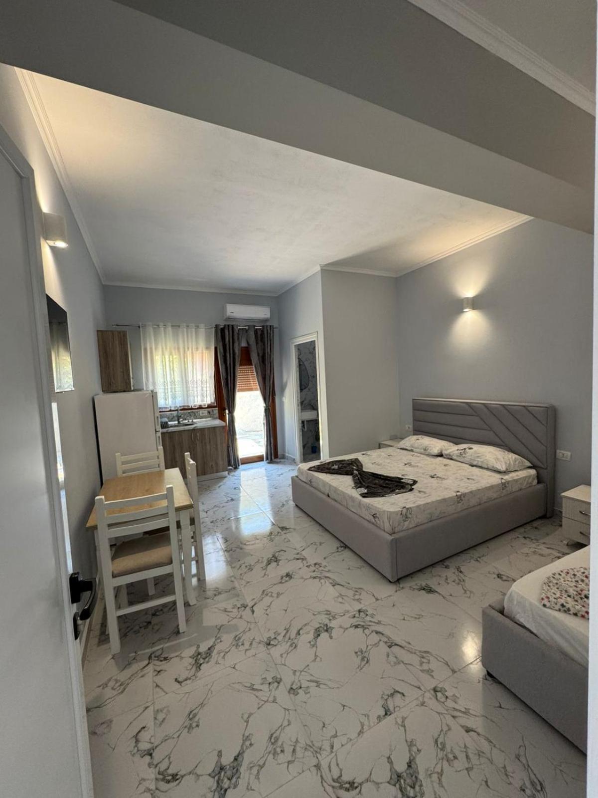 Mesaiz Apartmán Vlorë