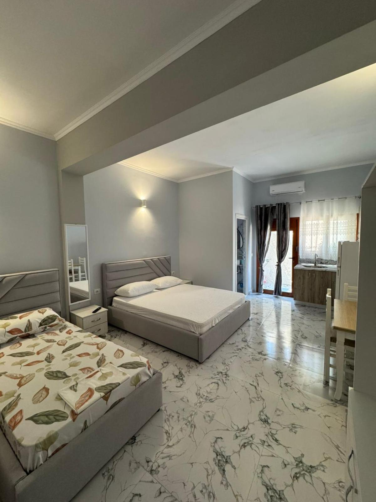 Apartmán Mesaiz Vlorë