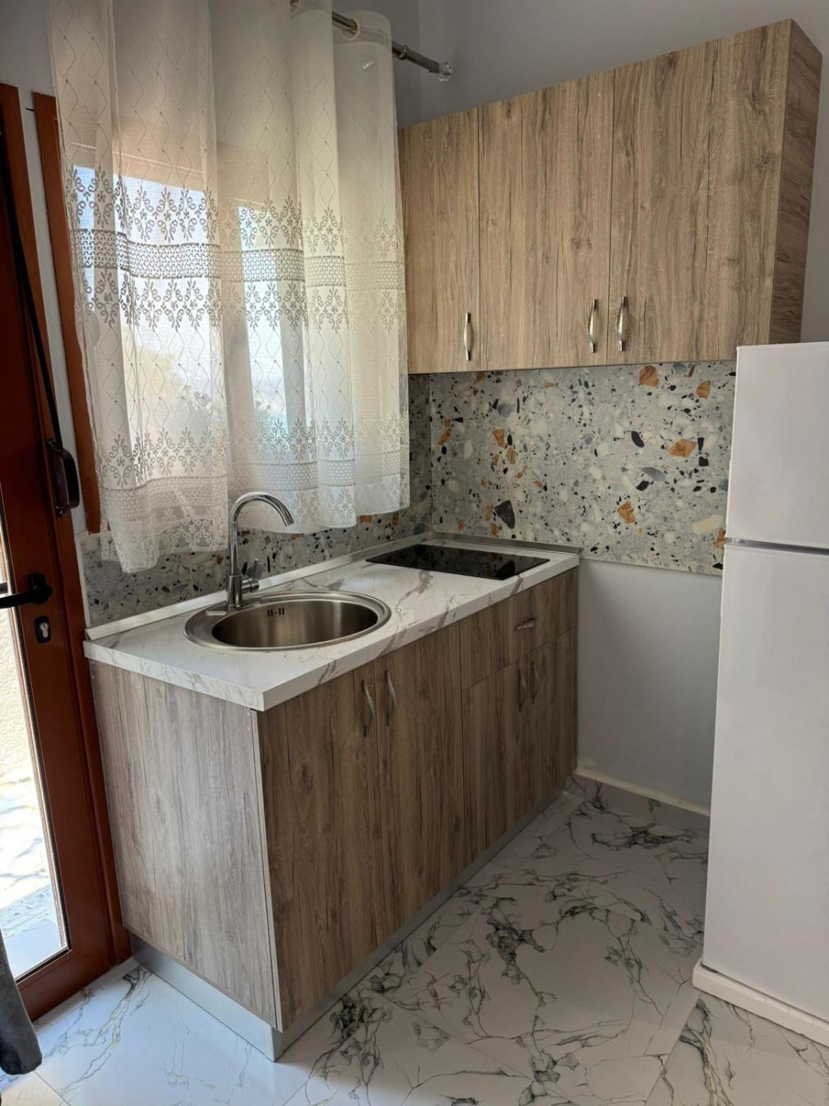 Apartmán Mesaiz Vlorë